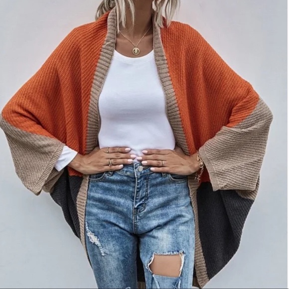 Cozy Color Block Open Front Oversized Cardigan - Picture 2 of 5